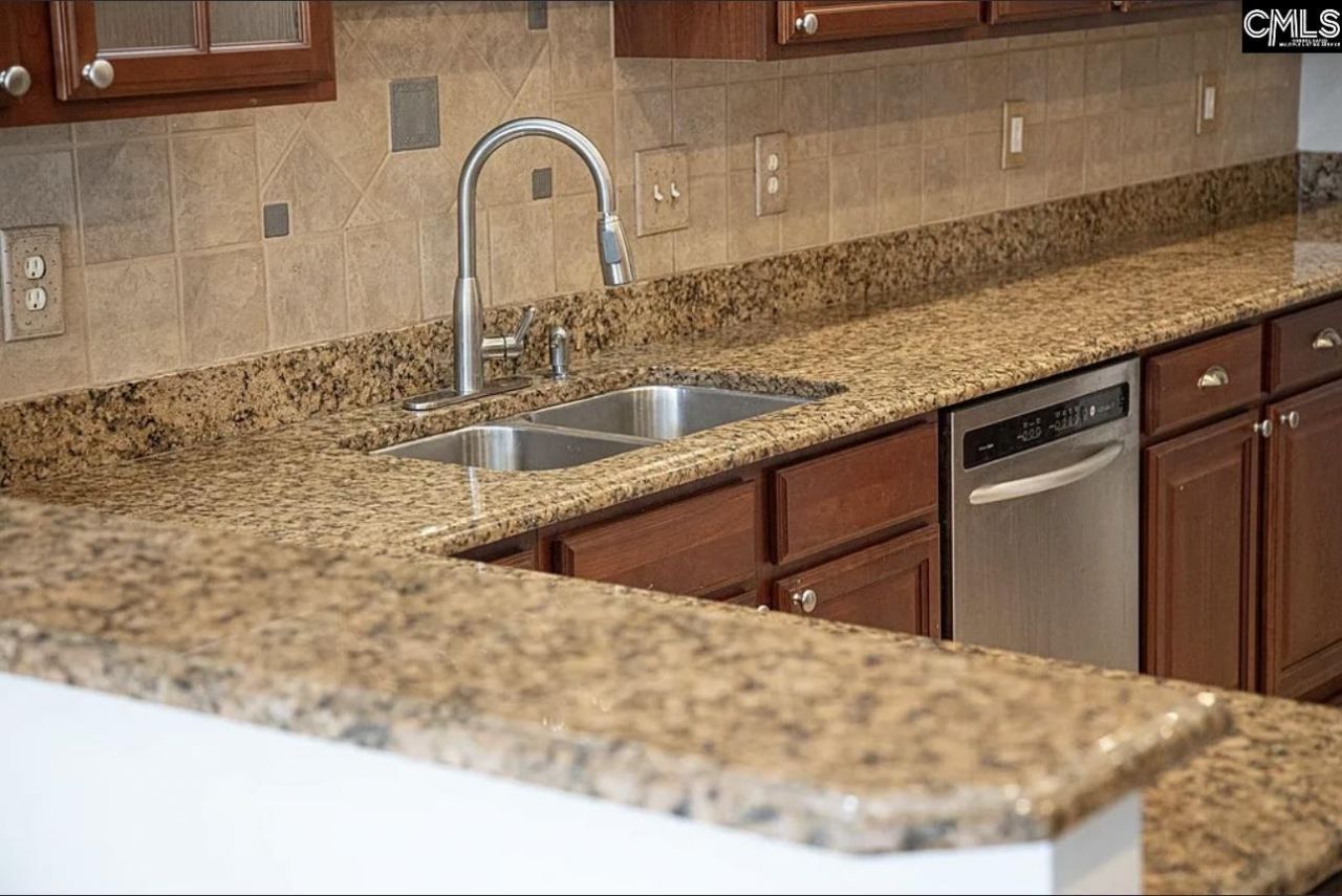 50 Pyramid Court  Photo 5