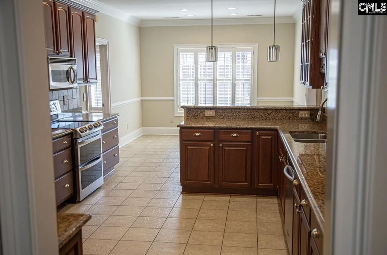 50 Pyramid Court  Photo 6