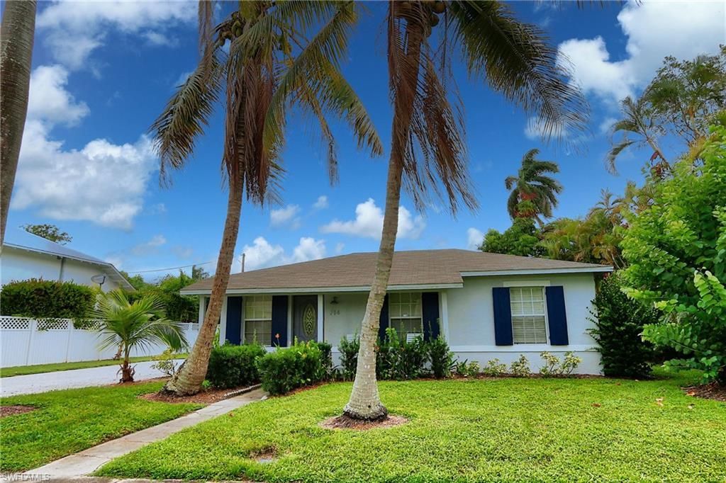 714 11th St N, Naples, FL 34102 Photo