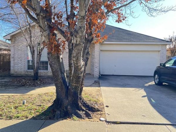 2416 Wildwood Lane, Denton, TX 76210