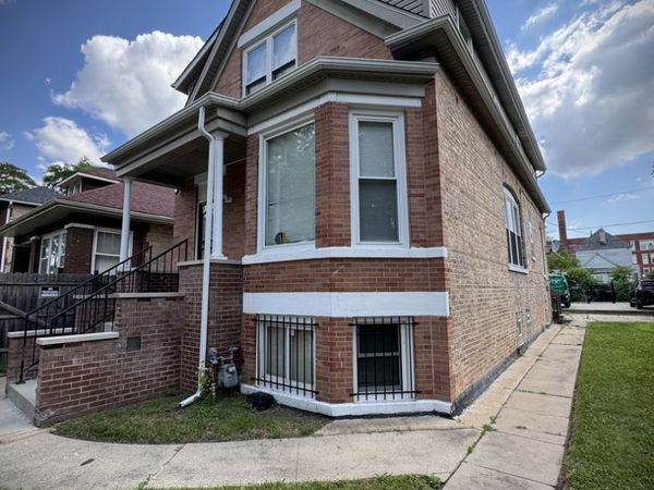 8513 S Sangamon Street, Chicago, IL 60620