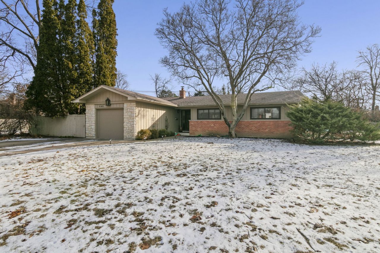 840 Auburn Court, Highland Park, IL 60035 Main Photo