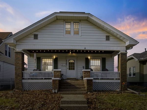 2128 N Sturdevant Street, Davenport, IA 52804