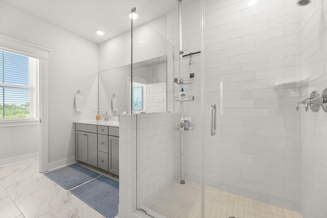 1620 Florentia Street Photo 21