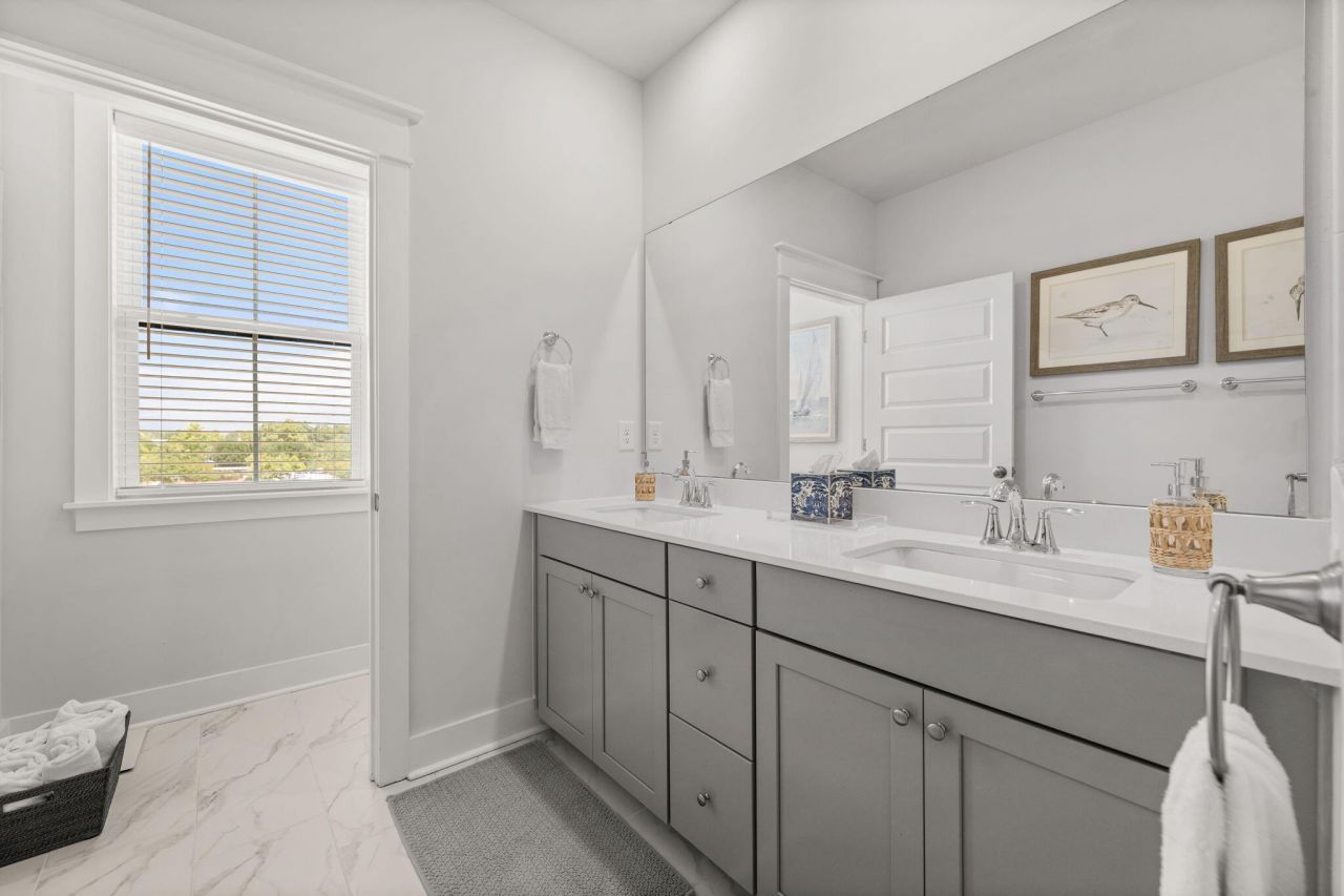 1620 Florentia Street Photo 22