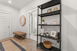 1620 Florentia Street photo 4