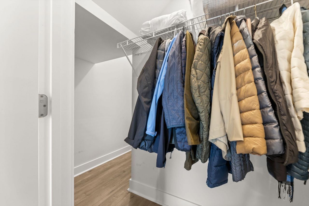 1620 Florentia Street Photo 7