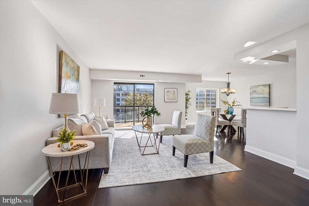 8340 Greensboro Dr, Unit 618, McLean, VA 22102 Main Photo