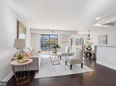 8340 GREENSBORO DR, Unit 618, MCLEAN, VA 22102