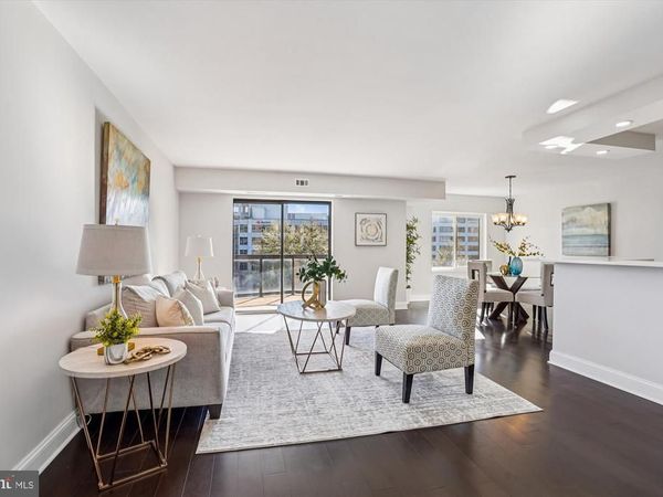 8340 GREENSBORO DR, Unit 618, MCLEAN, VA 22102