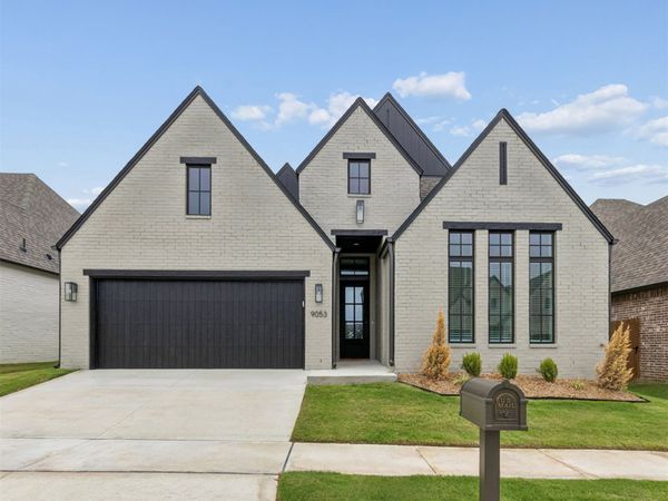 9053 E 62nd Place S, Tulsa, OK 74133
