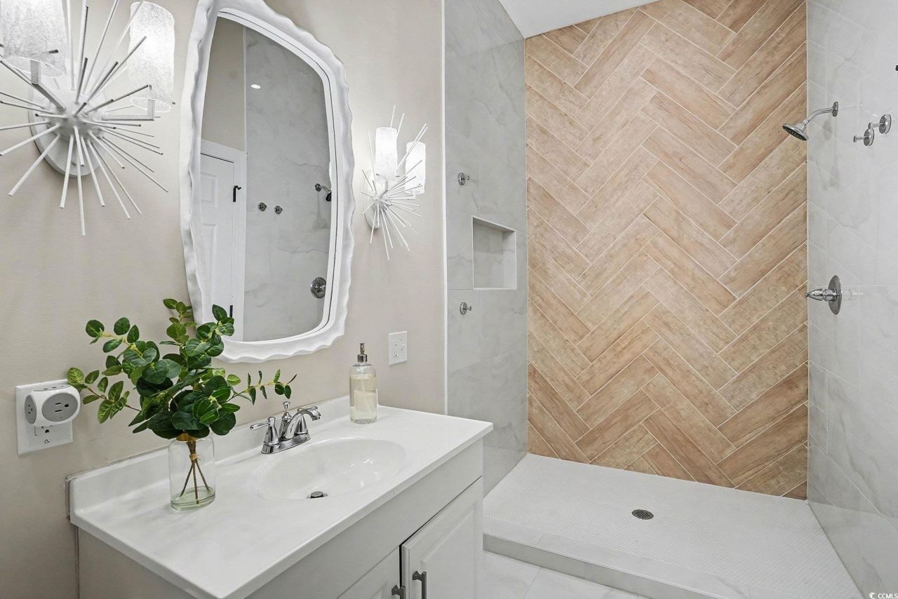 3741 Ed Smith Ave. Photo 19