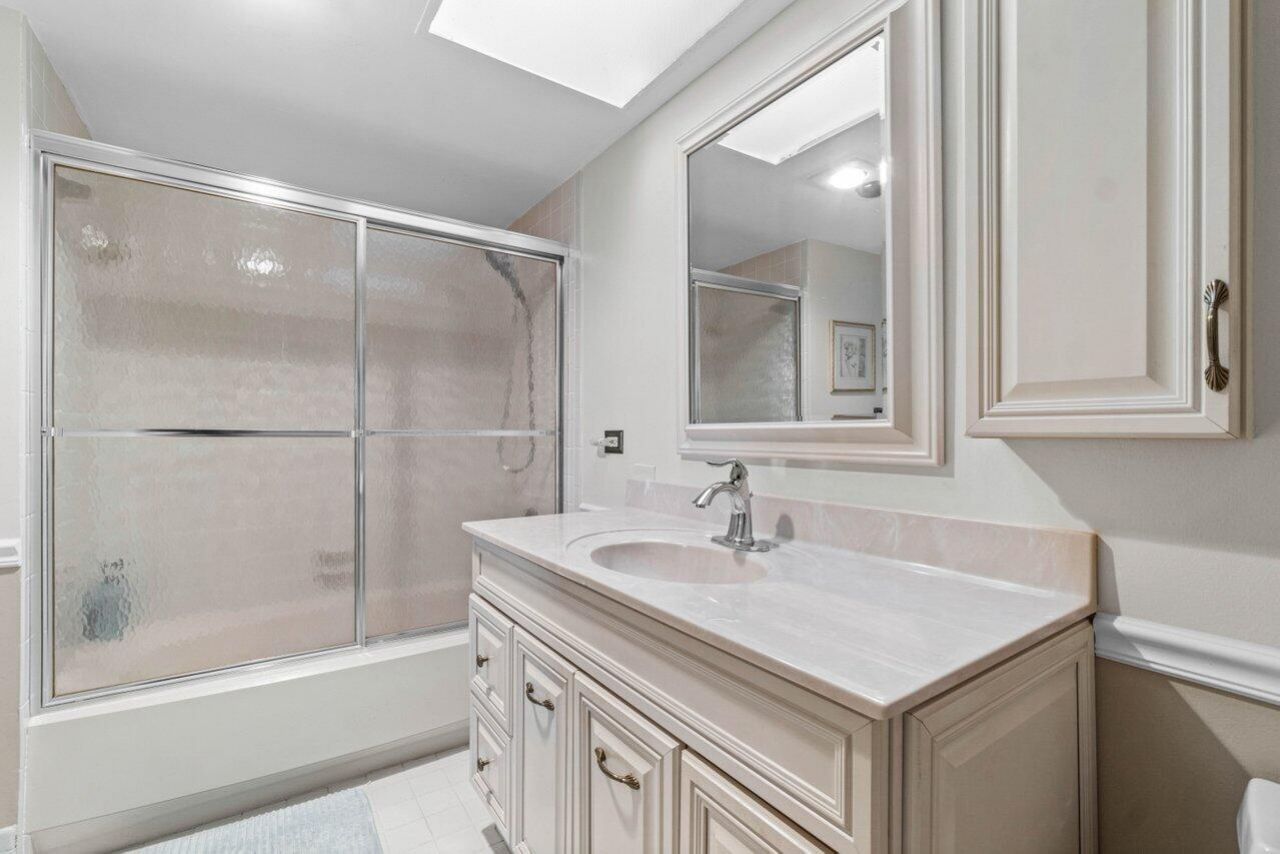 23345 Carolwood Lane, Unit 406, Boca Raton, FL 33428 Photo