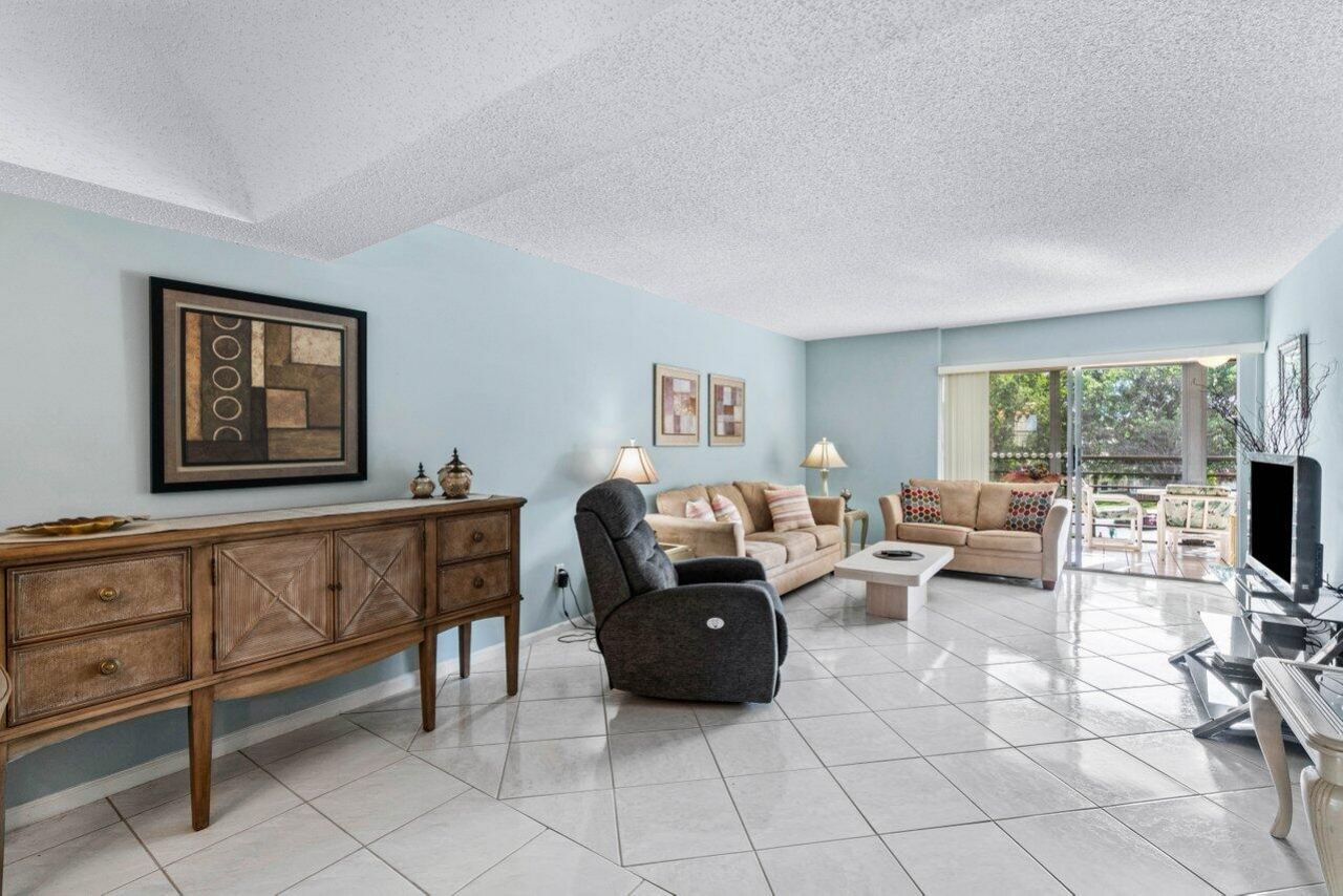 23345 Carolwood Lane, Unit 406, Boca Raton, FL 33428 Photo