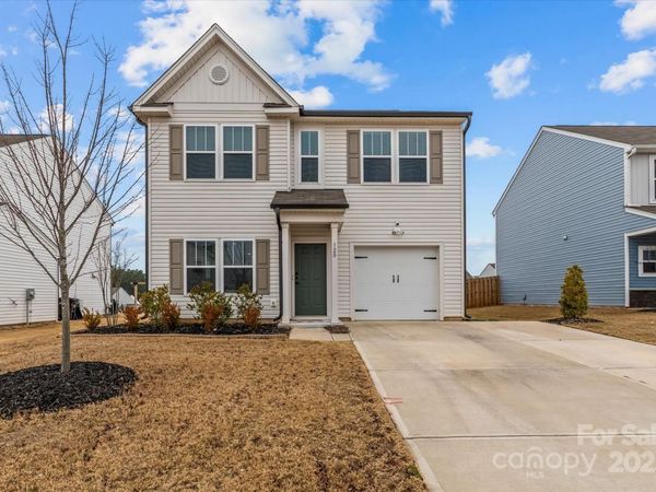 120 Slalom Street , Statesville, NC 28677