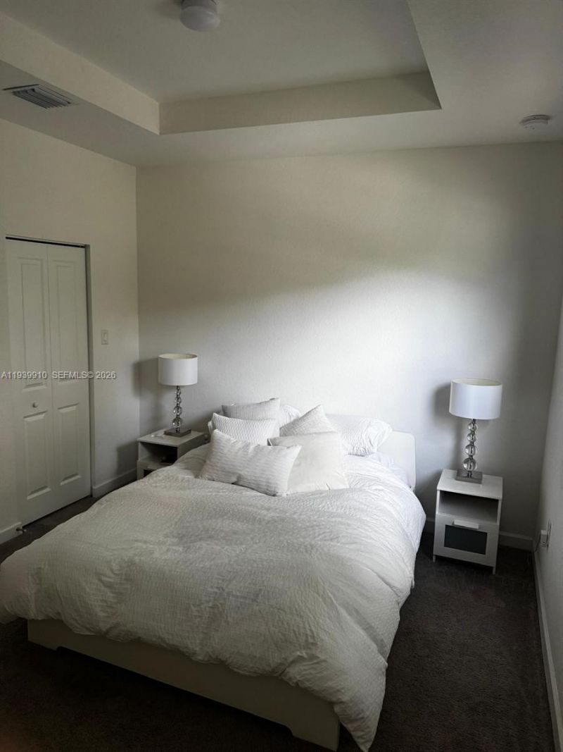 328 NE 208th Ter, Miami, FL 33179 Photo