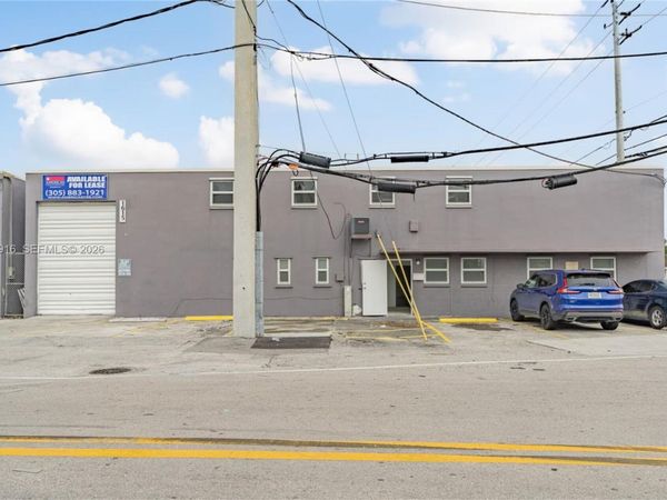 1615 W 31st Pl, Hialeah, FL 33012