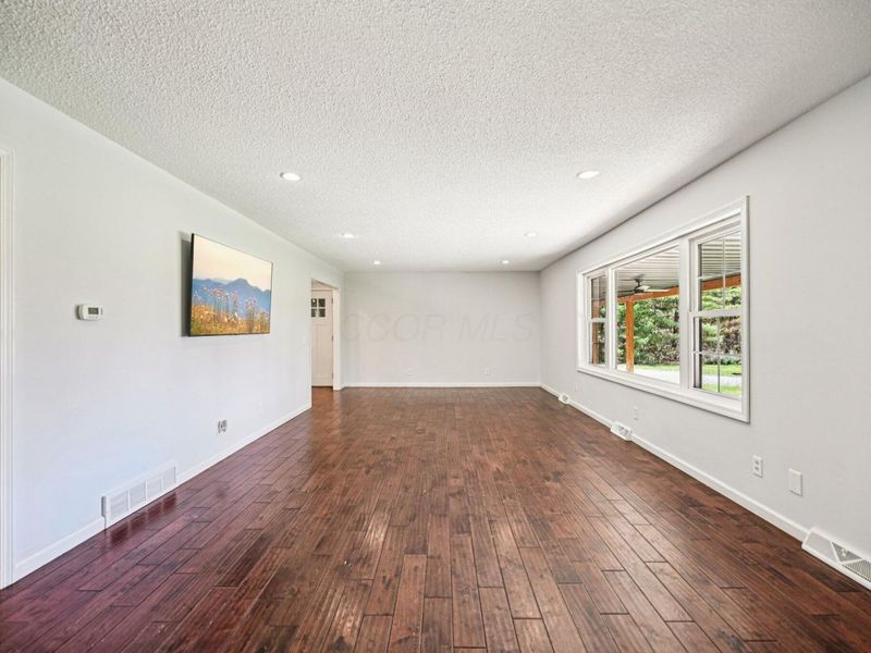 545 N County Line Road, Sunbury, OH 43074 Photo 6