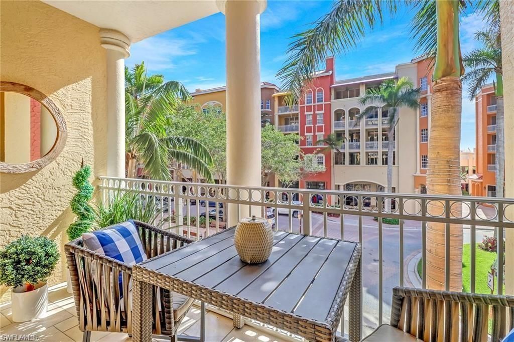 410 Bayfront Pl, Unit 2208, Naples, FL 34102 Photo