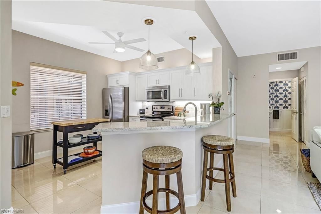 410 Bayfront Pl, Unit 2208, Naples, FL 34102 Photo