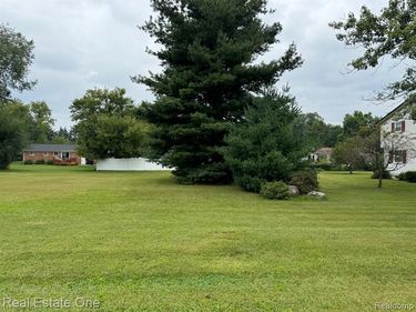 0000 Ellisia Road, Commerce Twp, MI 48382