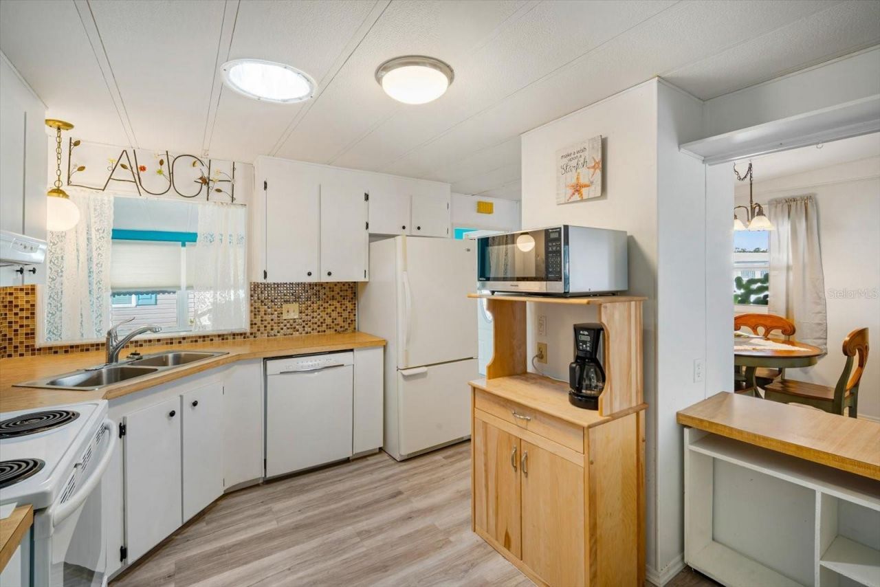 5619 Bayshore Road, Unit 417, Palmetto, FL 34221 Photo