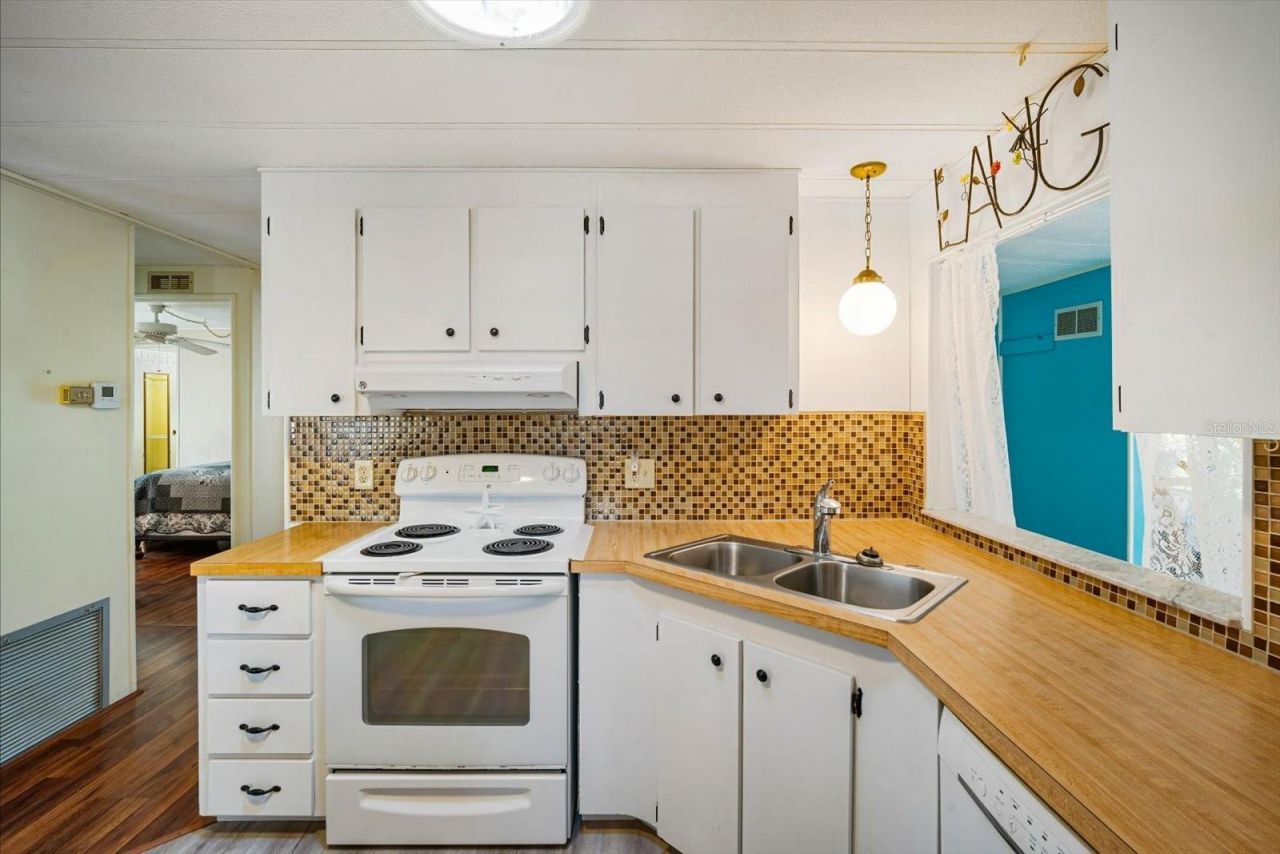 5619 Bayshore Road, Unit 417, Palmetto, FL 34221 Photo