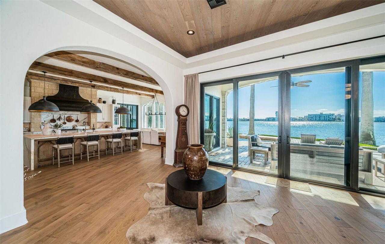 7800 9th Avenue S, Saint Petersburg, FL 33707 Photo