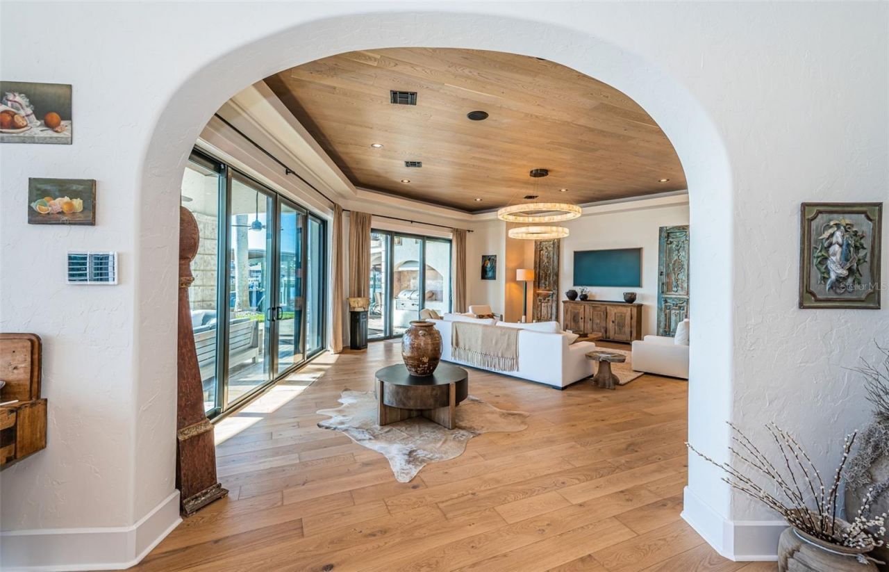 7800 9th Avenue S, Saint Petersburg, FL 33707 Photo