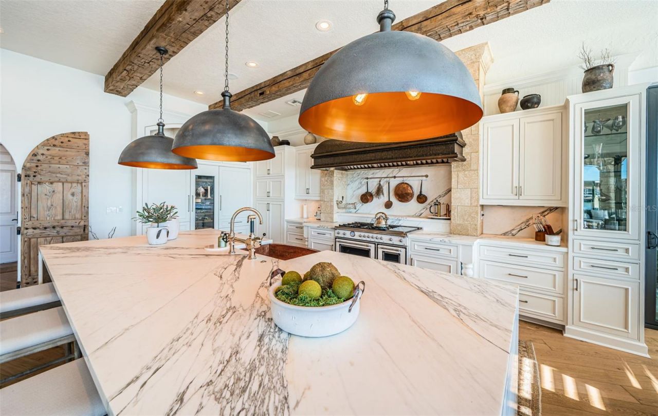 7800 9th Avenue S, Saint Petersburg, FL 33707 Photo