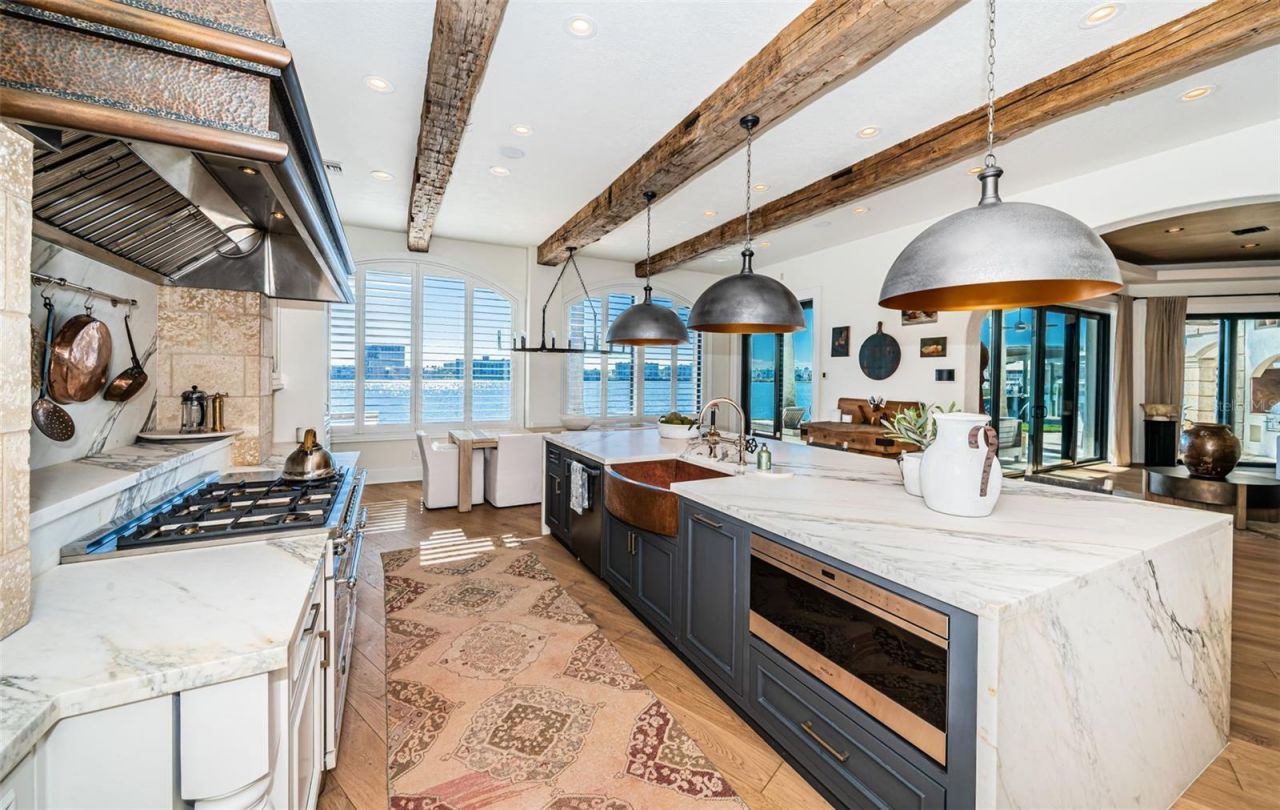 7800 9th Avenue S, Saint Petersburg, FL 33707 Photo