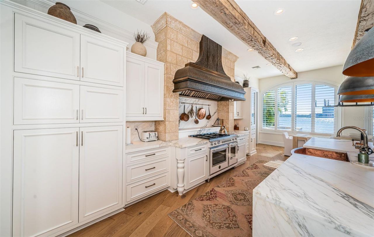 7800 9th Avenue S, Saint Petersburg, FL 33707 Photo