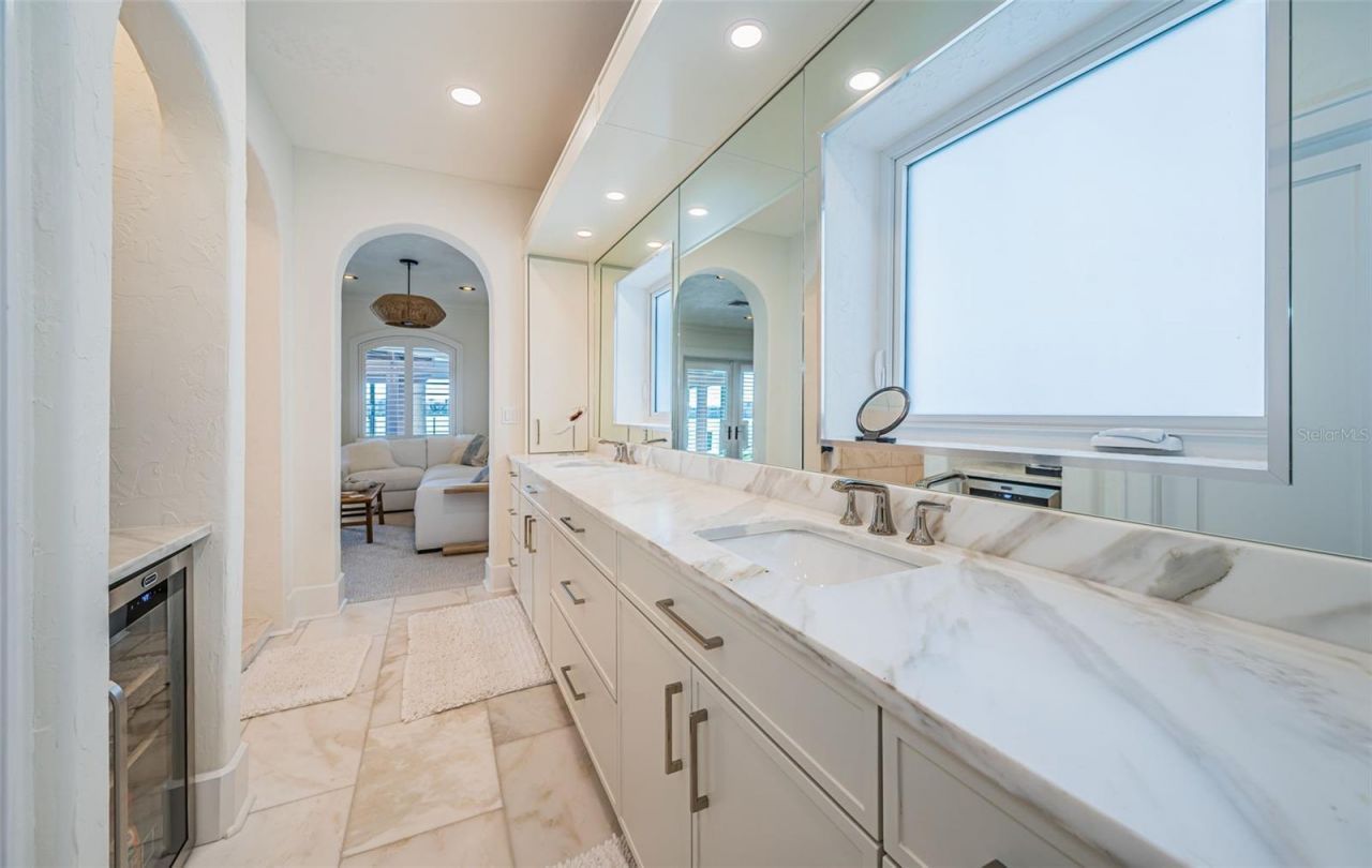 7800 9th Avenue S, Saint Petersburg, FL 33707 Photo