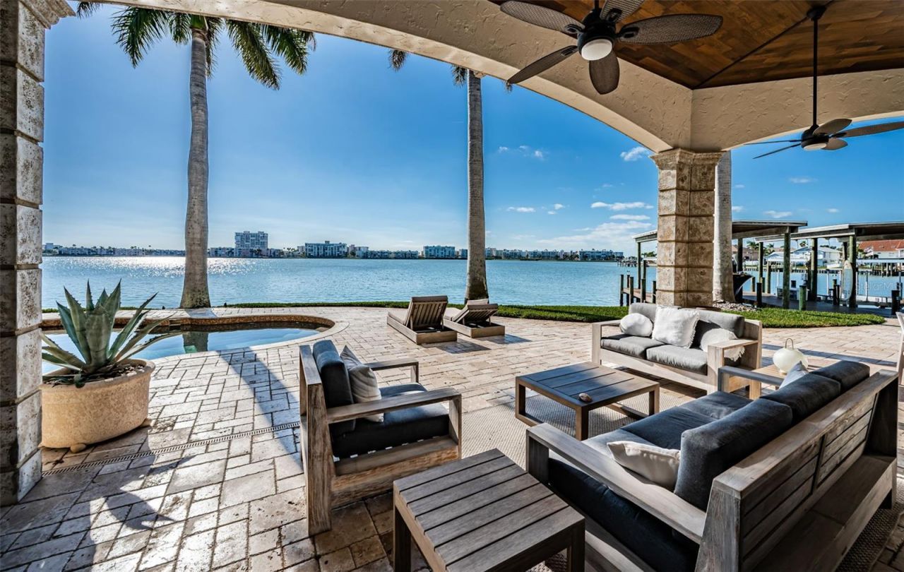 7800 9th Avenue S, Saint Petersburg, FL 33707 Photo