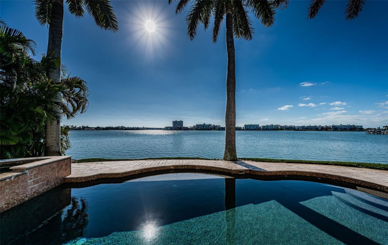 7800 9th Avenue S, Saint Petersburg, FL 33707 Photo