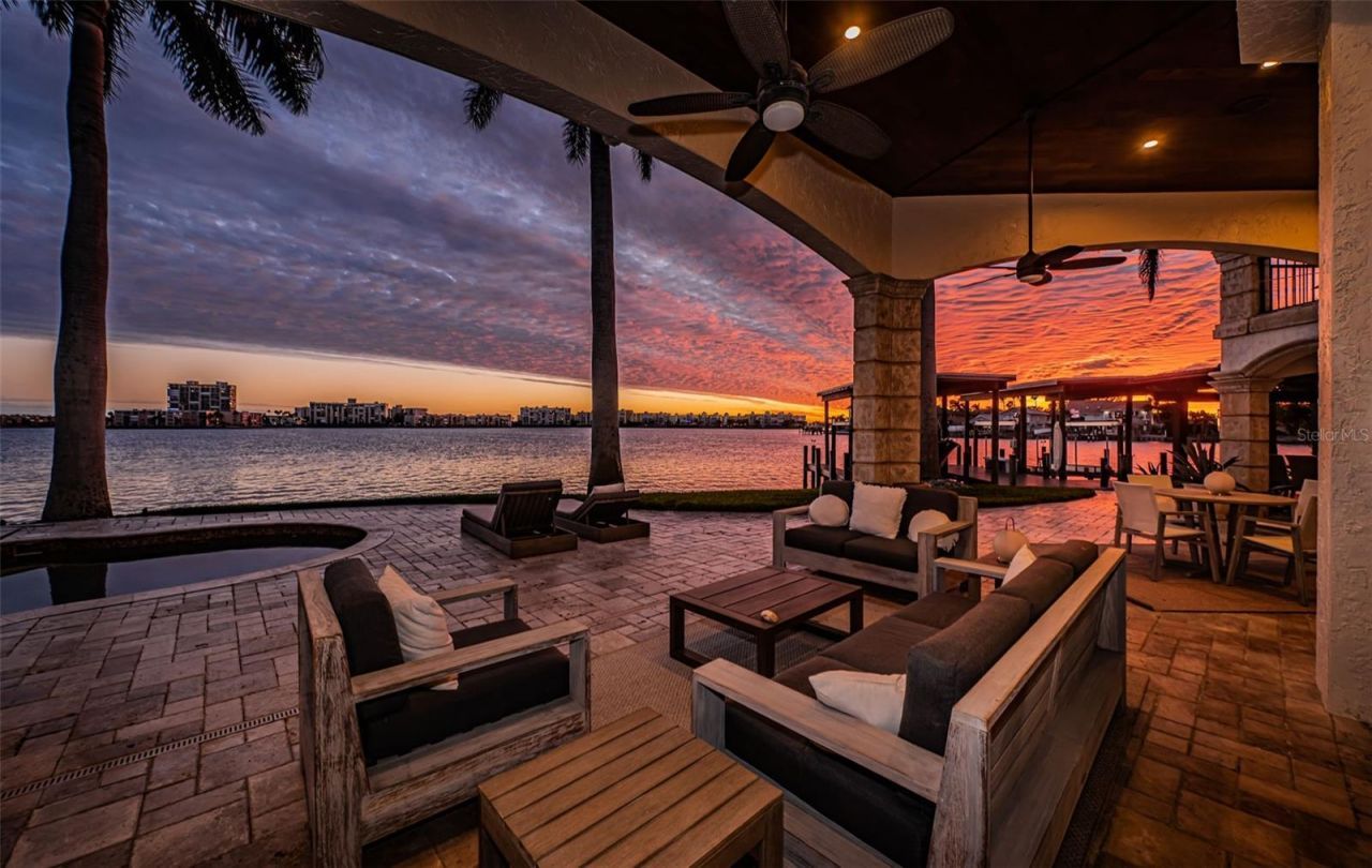 7800 9th Avenue S, Saint Petersburg, FL 33707 Photo