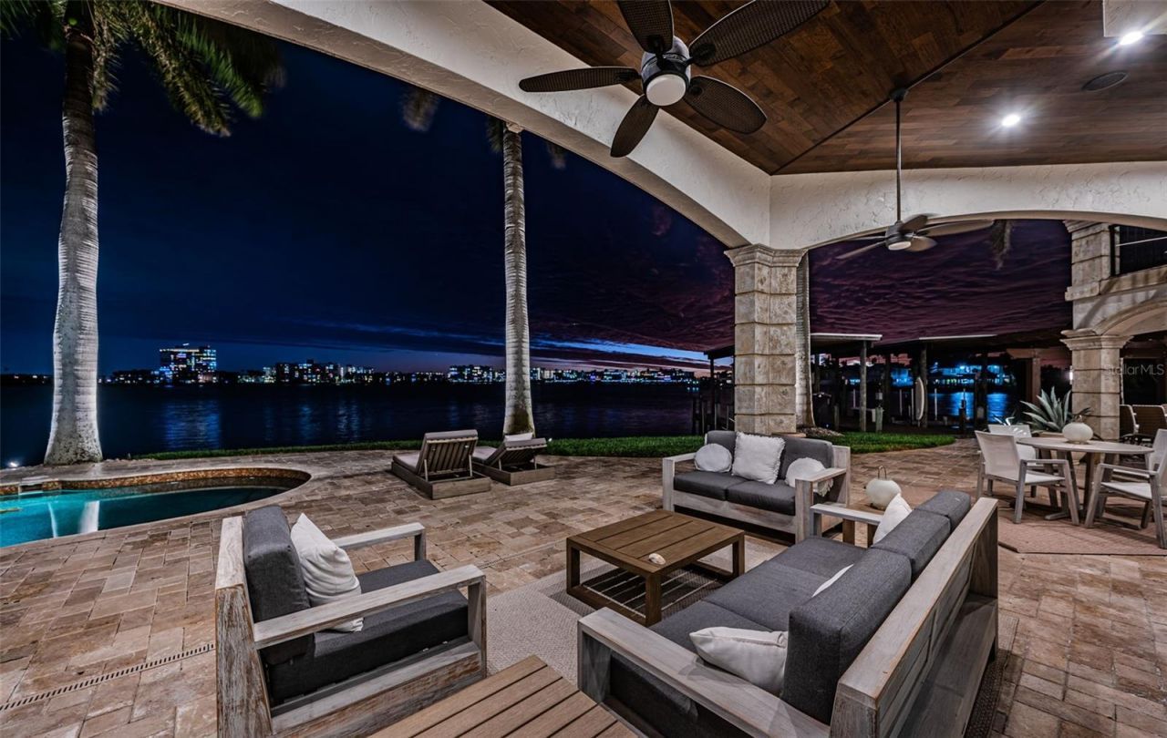 7800 9th Avenue S, Saint Petersburg, FL 33707 Photo