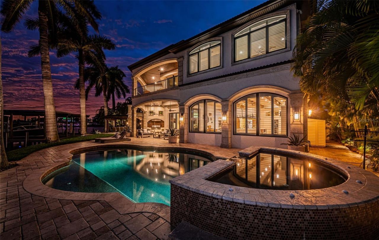 7800 9th Avenue S, Saint Petersburg, FL 33707 Photo