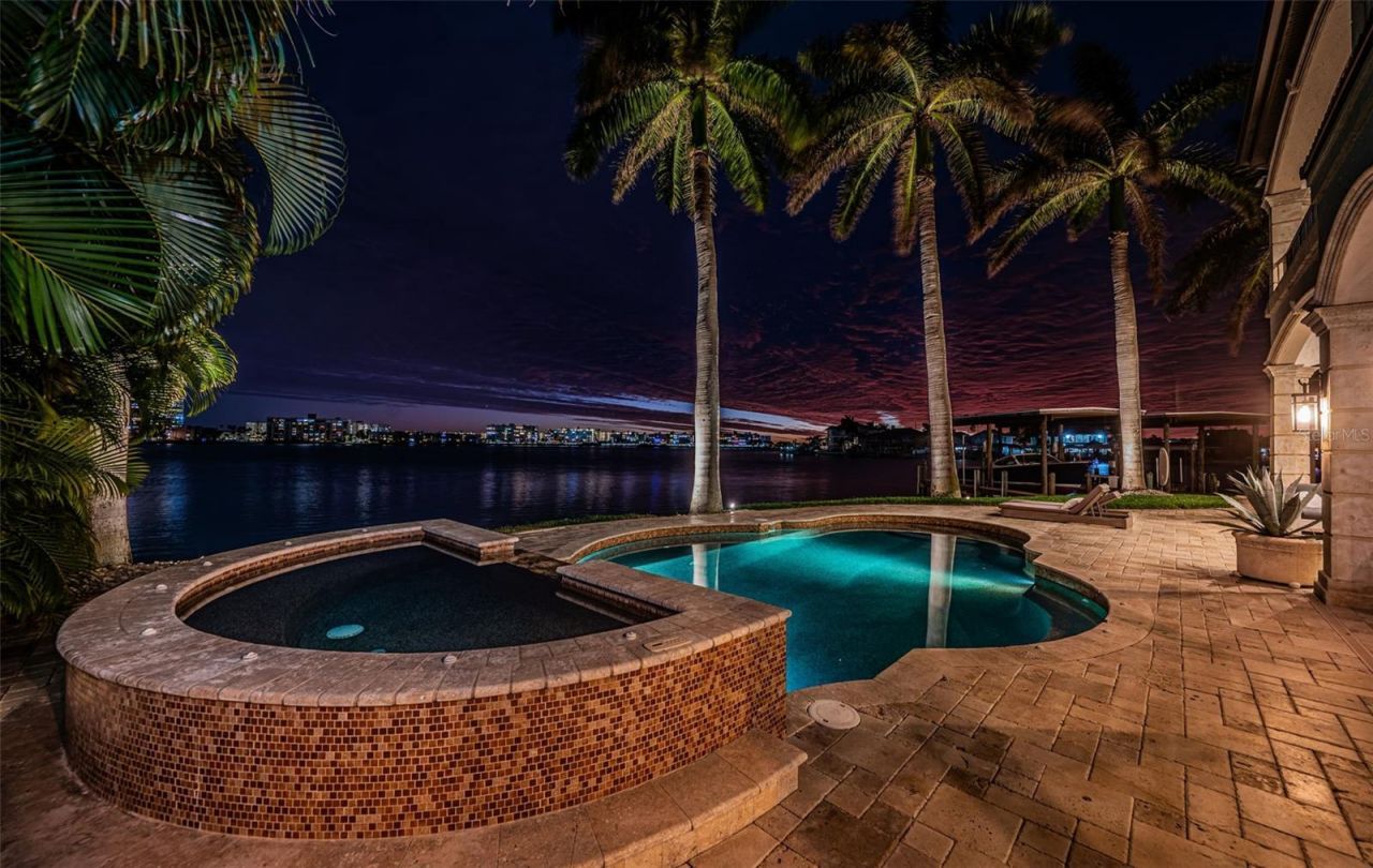 7800 9th Avenue S, Saint Petersburg, FL 33707 Photo