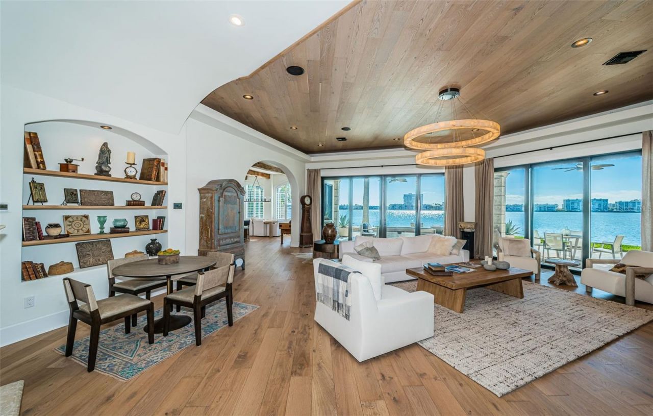 7800 9th Avenue S, Saint Petersburg, FL 33707 Photo