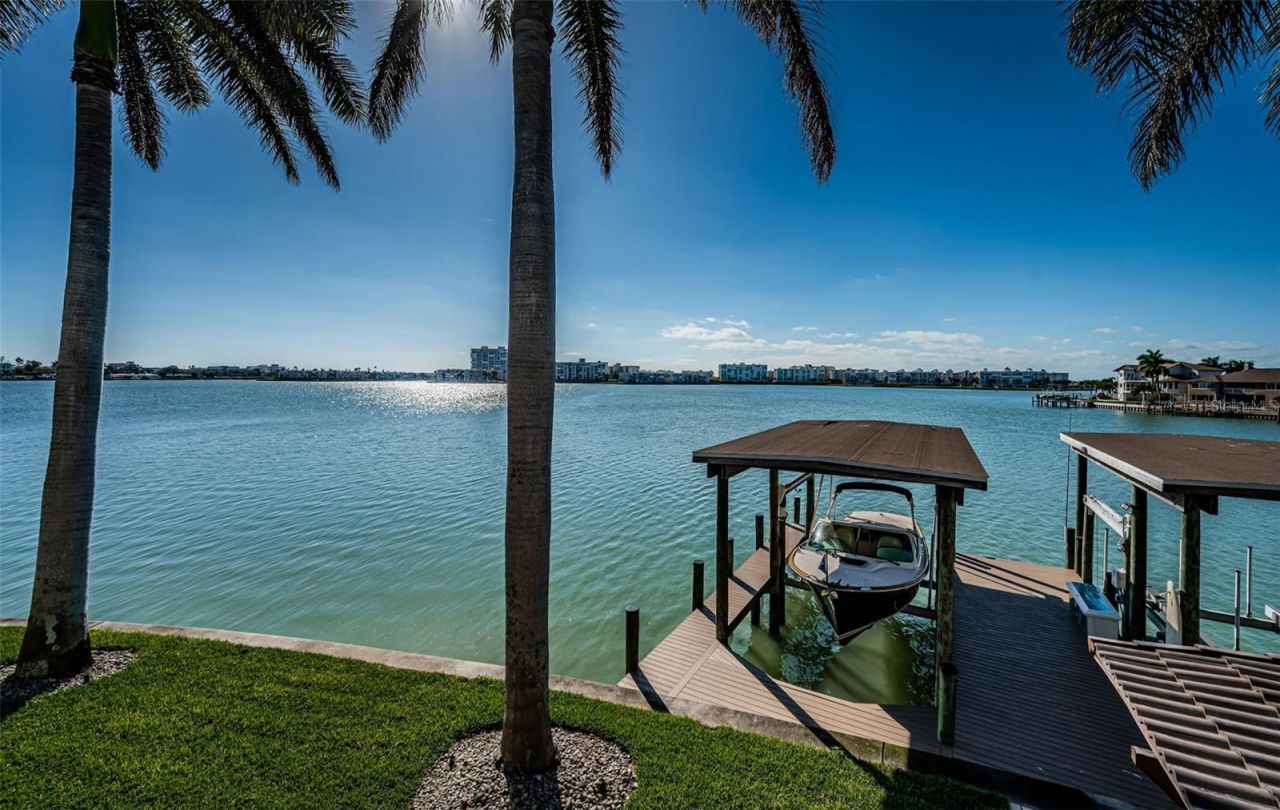 7800 9th Avenue S, Saint Petersburg, FL 33707 Photo