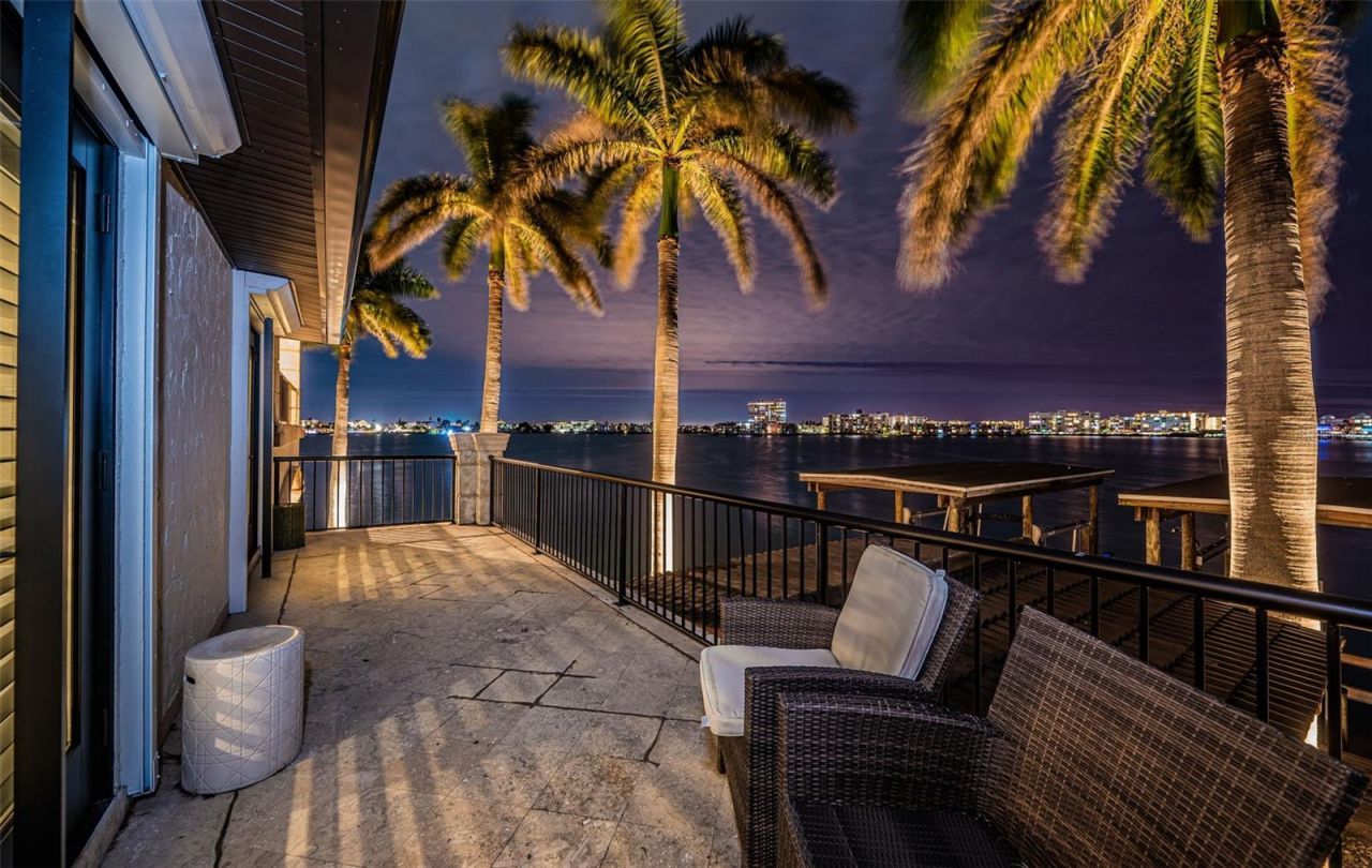 7800 9th Avenue S, Saint Petersburg, FL 33707 Photo