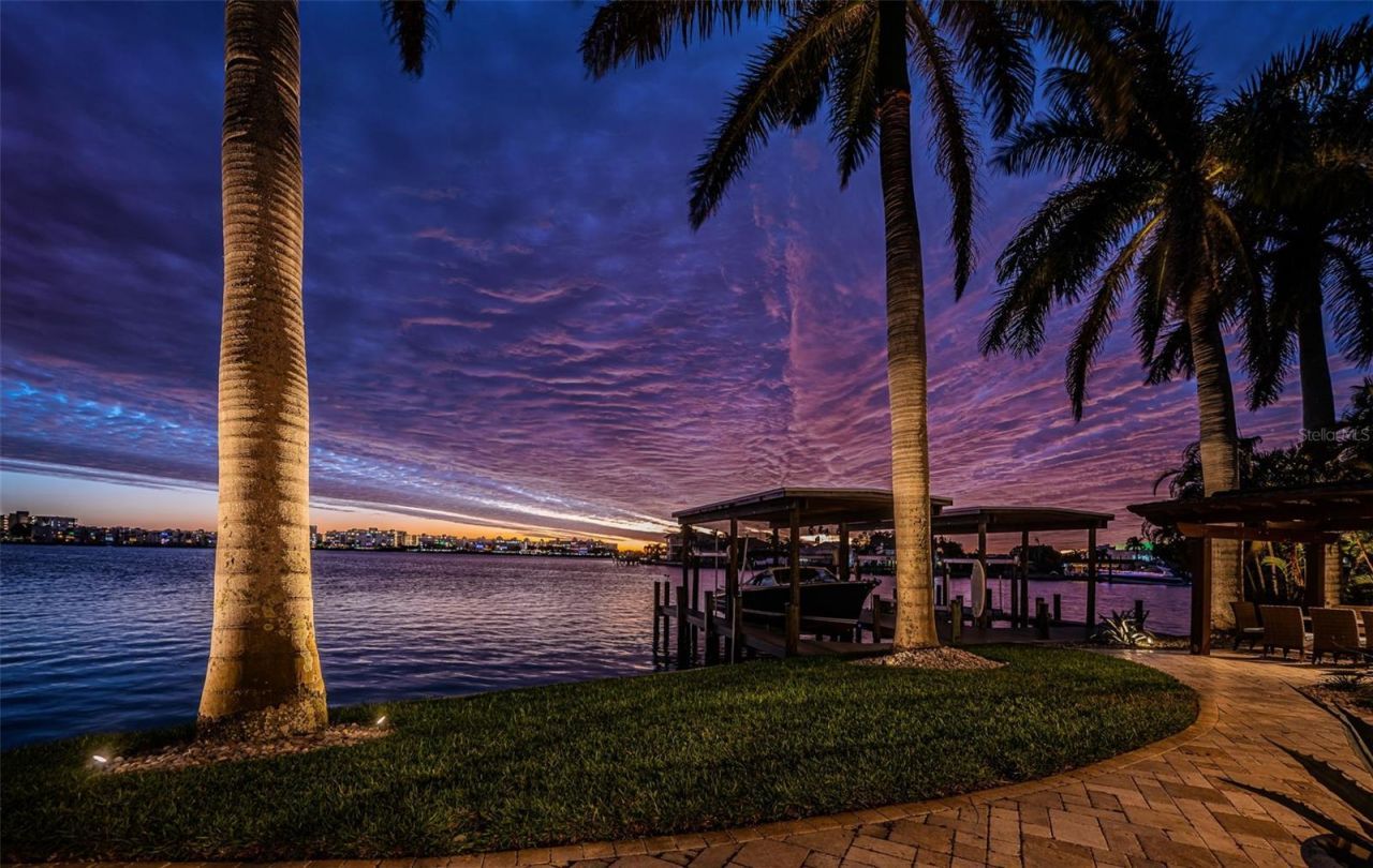 7800 9th Avenue S, Saint Petersburg, FL 33707 Photo