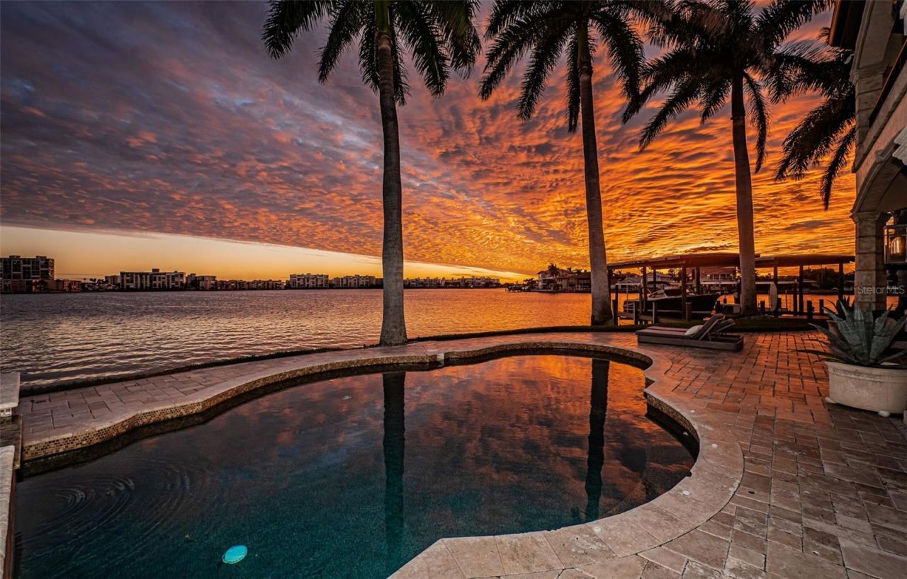 7800 9th Avenue S, Saint Petersburg, FL 33707 Photo