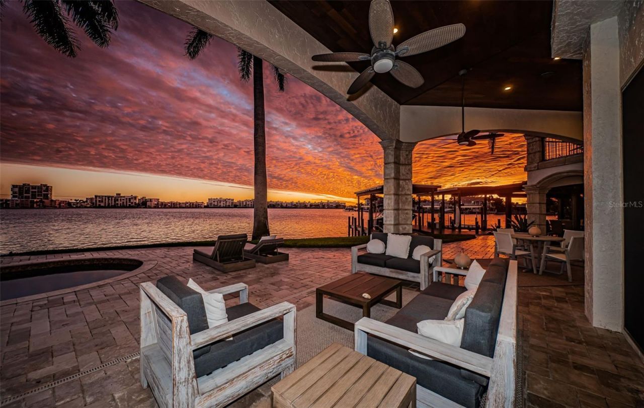 7800 9th Avenue S, Saint Petersburg, FL 33707 Photo