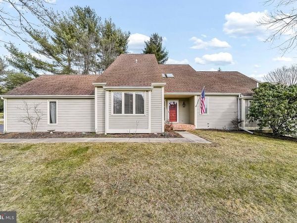 1112 MEWS LANE, WEST CHESTER, PA 19382