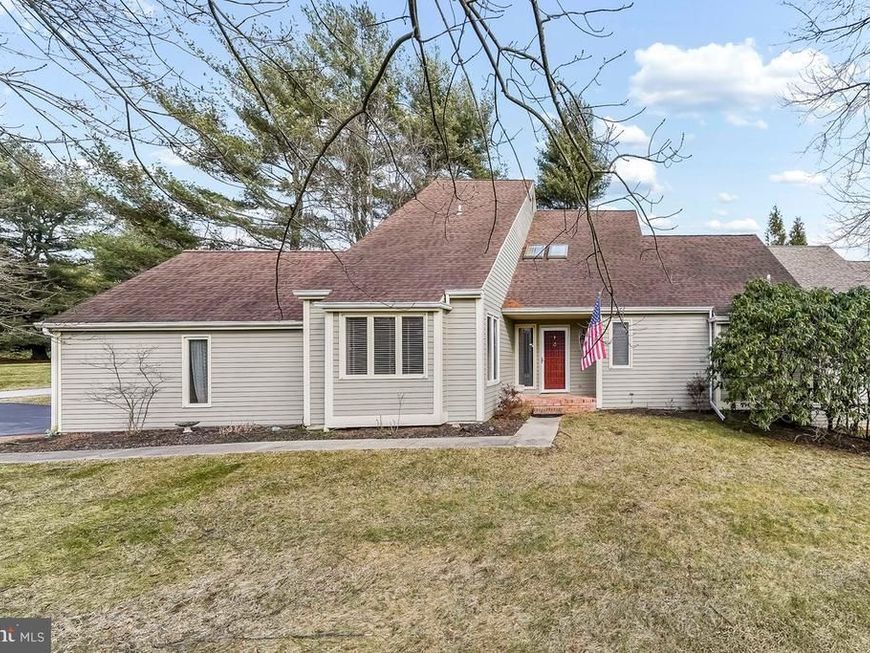 1112 Mews Lane, West Chester, PA 19382 Main Photo