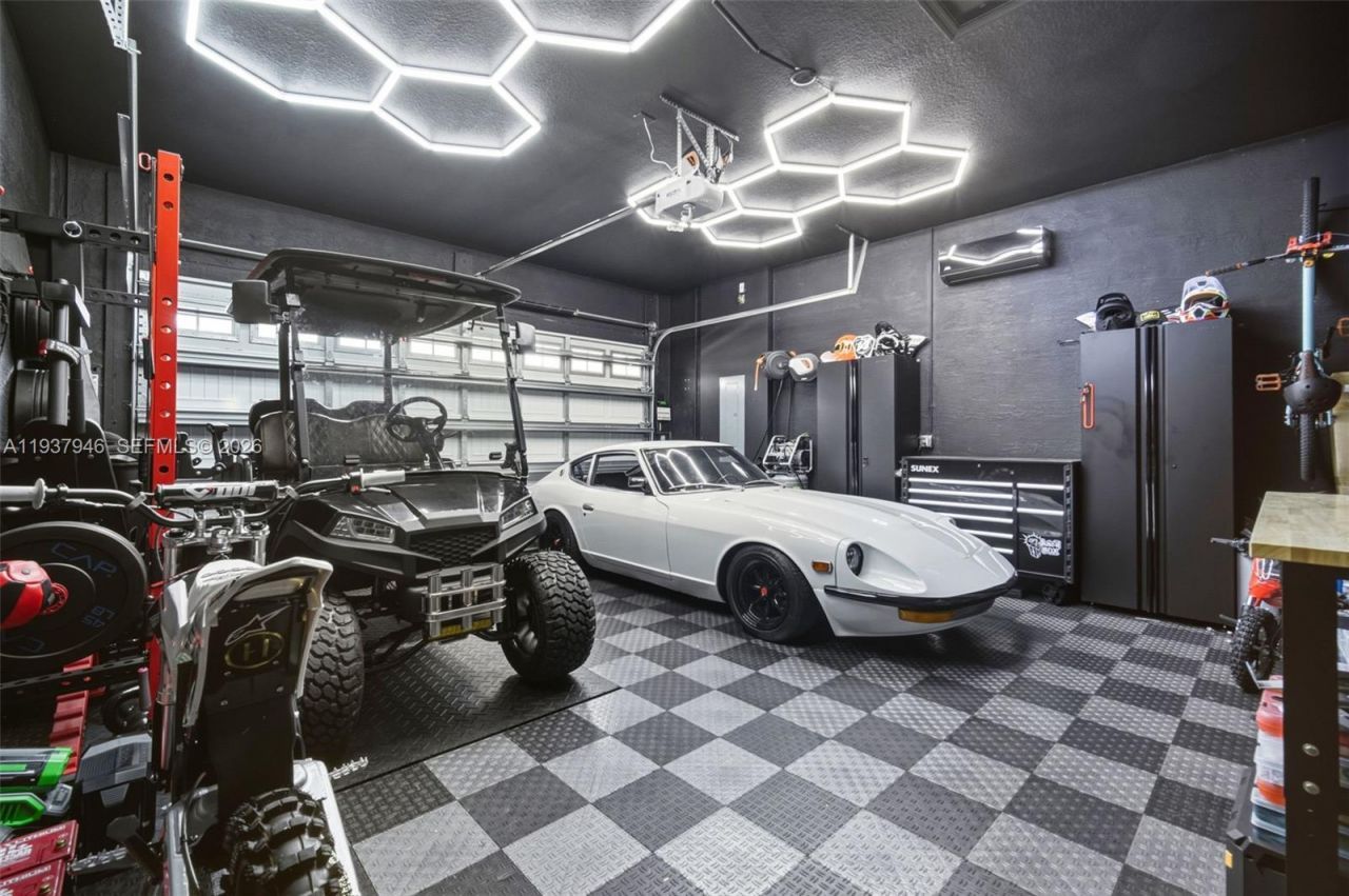 5413 Pecan Dr, Loxahatchee, FL 33470 Photo