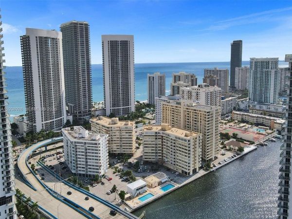 1825 S Ocean Dr , Unit PH11, Hallandale Beach, FL 33009