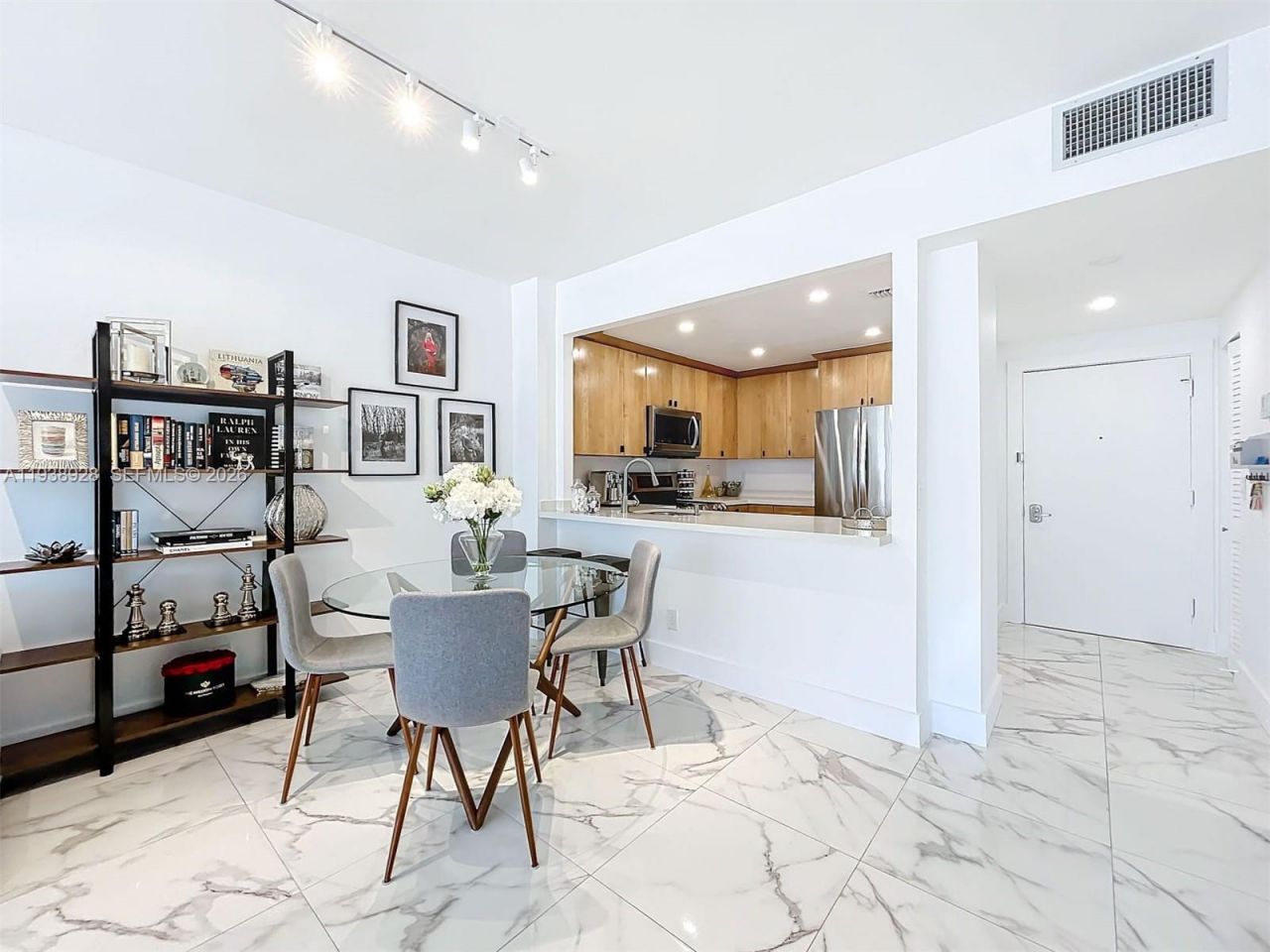 1825 S Ocean Dr , Unit PH11, Hallandale Beach, FL 33009 Photo